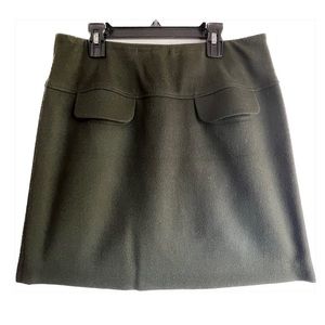 Banana Republic dark green wool blend skirt size 8.